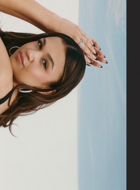 Madison Bailey exclusive model galleries