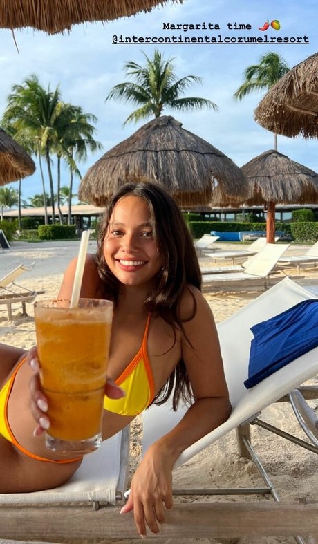 petite asian onlyfans nudes pictures