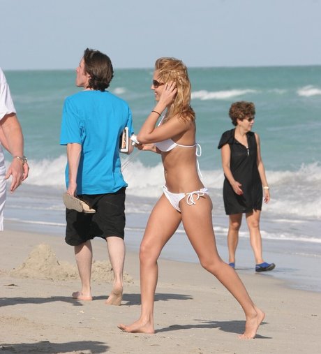 Jessica Alba sexy model photos