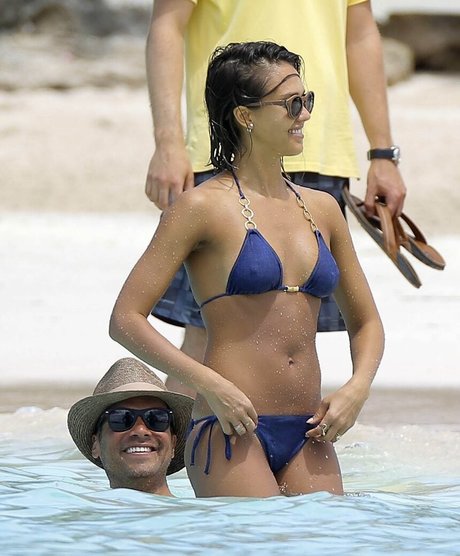 Jessica Alba erotic pornstar images