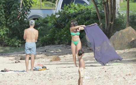 Jessica Alba model nudes archive