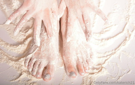 katerich21 adult model galleries