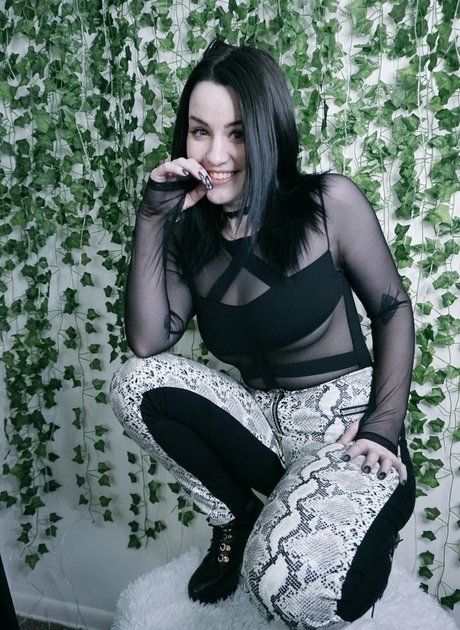 big tits nerd onlyfans pretty pics