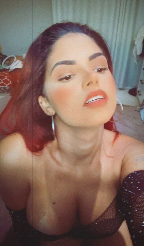 Amanda Miury top model gallery