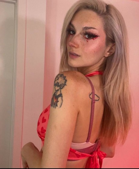 latina solo onlyfans pornographic images