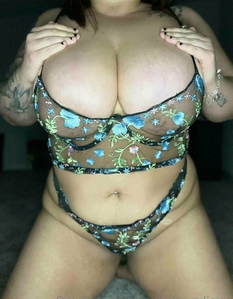 raunchy ryliexx erotic model pictures