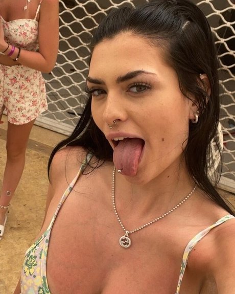 Olivia Forsbrook hd model image