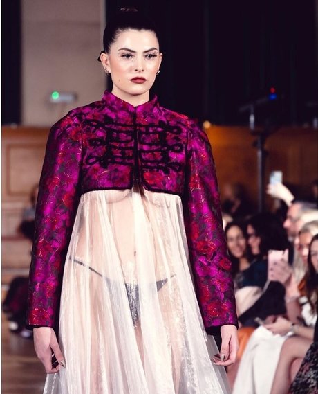 Olivia Forsbrook model top img