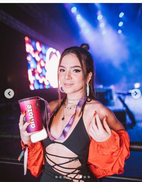 Melissa Mel Maia porn actress gallery