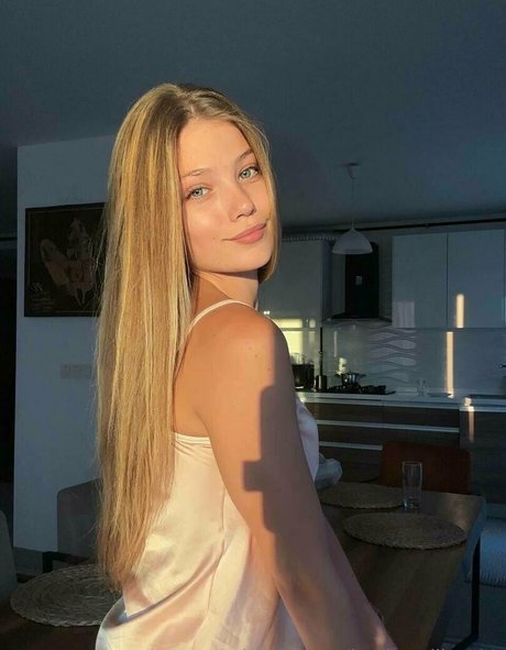 jessicamiller111 art actress picture