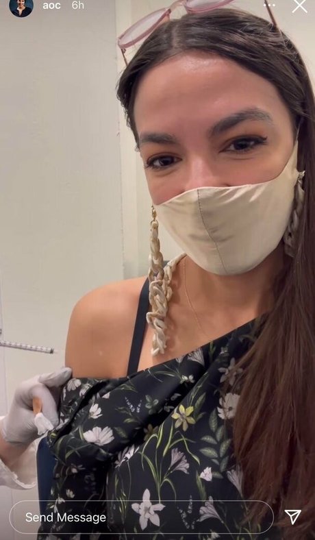 Alexandria Ocasio Cortez free actress image