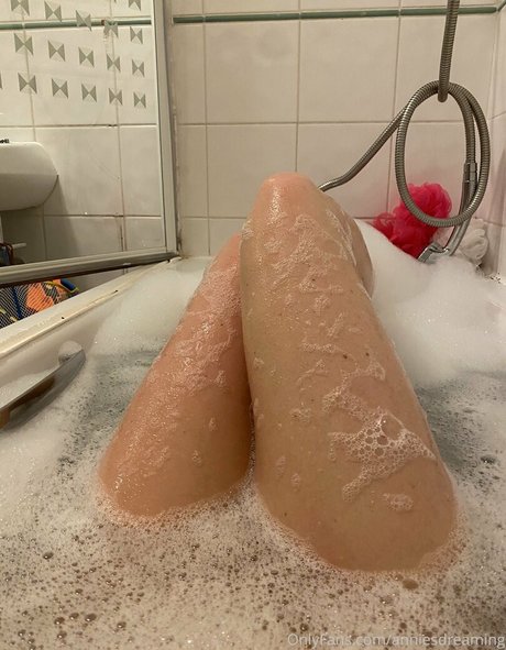 teen lesbian onlyfans sexy xxx image