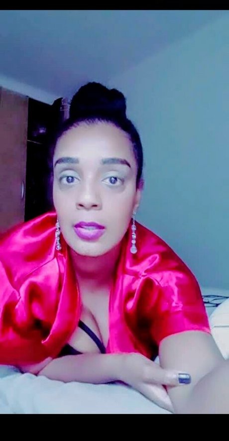 Lives Privadas Facecast exclusive star picture