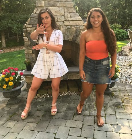 Julia Olivia star erotic images