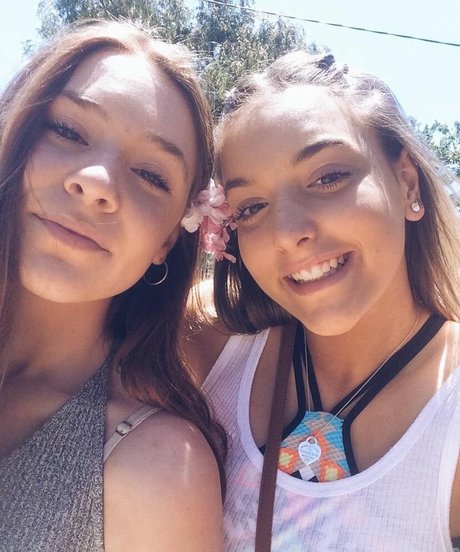 Alanna Pow pornstar xxx archive