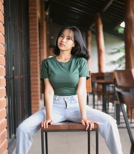 Elvara Caliva pornstar image