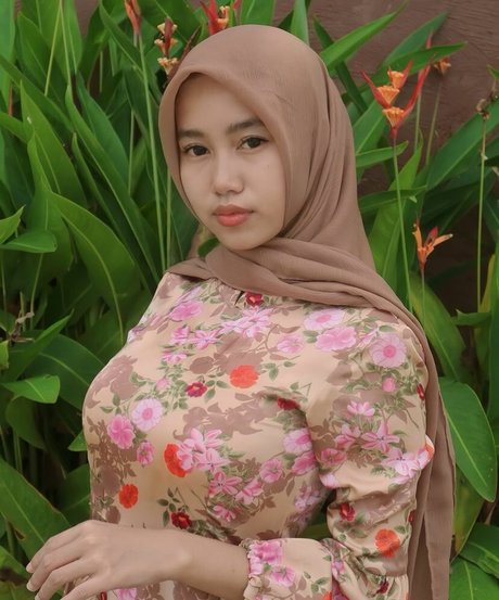 Elvara Caliva pretty star pic