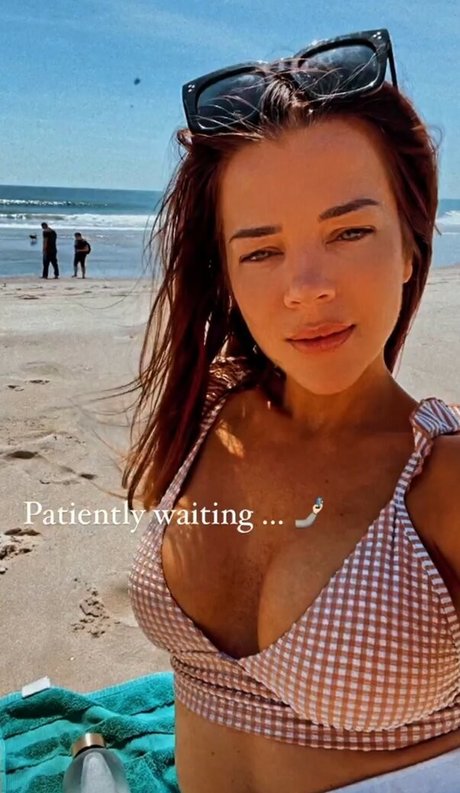 Jackie Redmond hd actress img