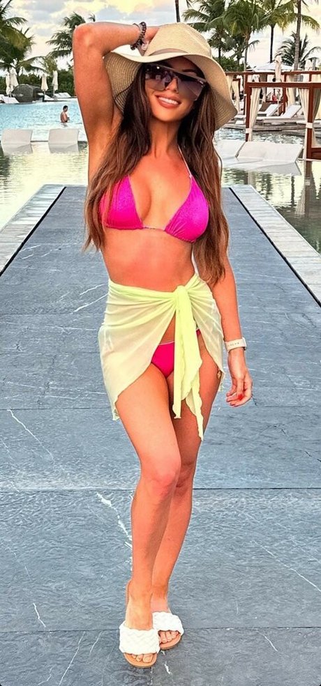 influencer girls onlyfans sexy nude images