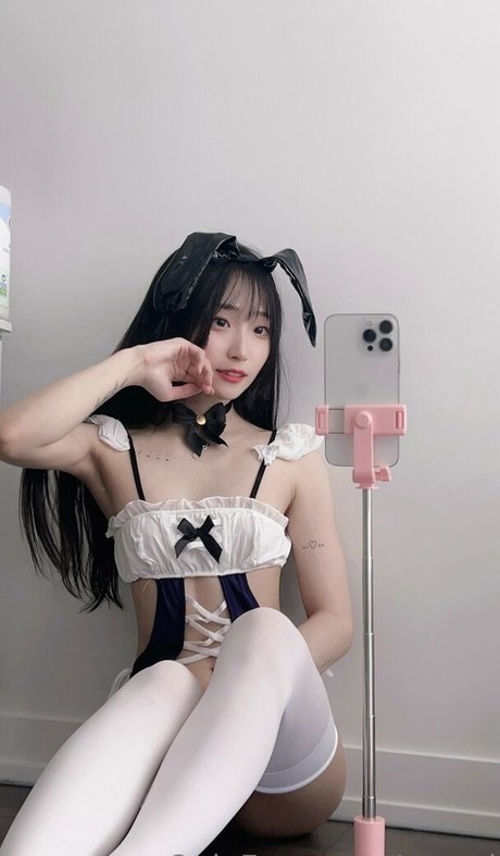 Awwni pornstar perfect image