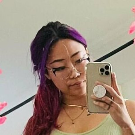 Stella Chung sexy star pics