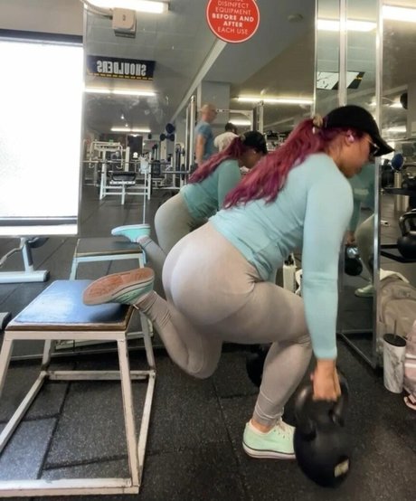 Stella Chung erotic star images