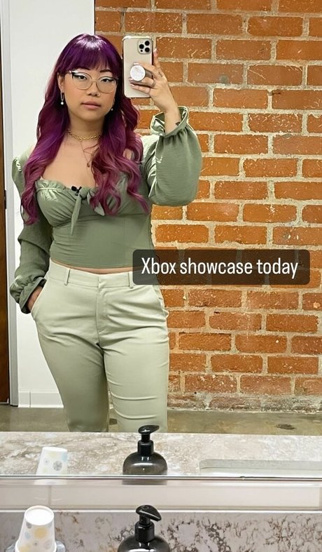 Stella Chung pornographic model pictures