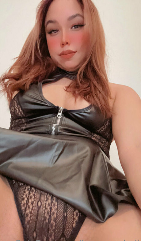 honeyrashell adult star photo