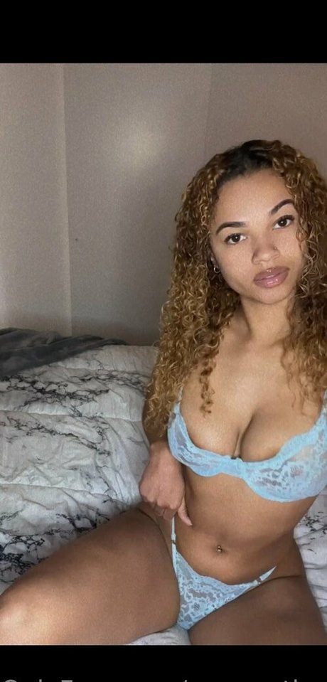 creamythroat star top pic