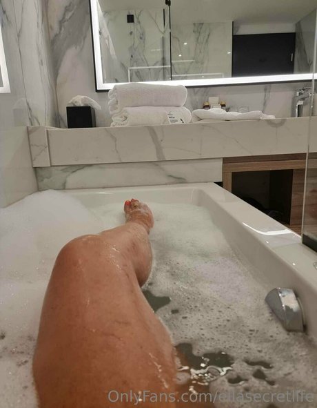 ellasecretlife xxx actress img