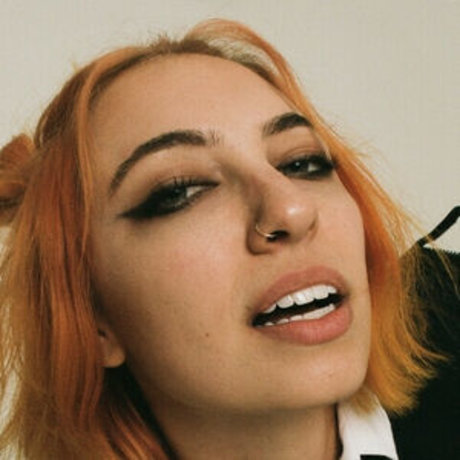 Cami Petyn free star img