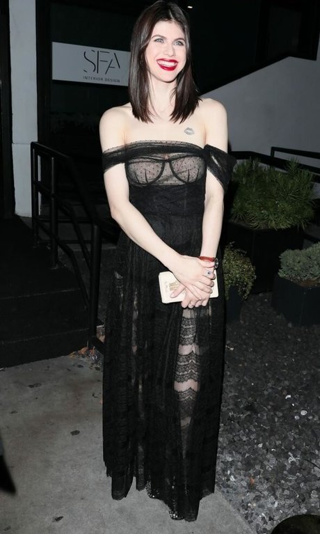 Alexandra Daddario pornstar sex gallery