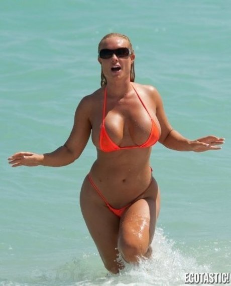 Nicole Coco Austin pornstar sexy picture
