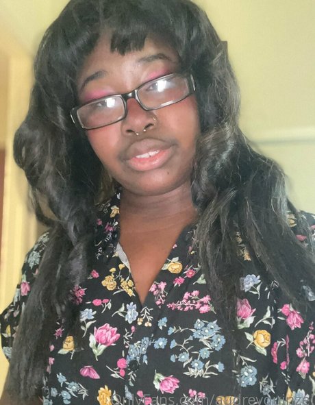 audreyquinzel model hot photos