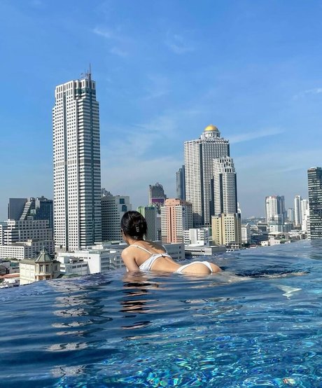 Dadacafe model hot galleries