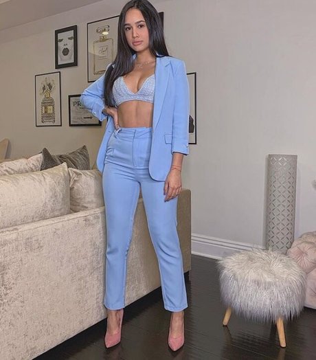 Emily Tosta pornstar hot img