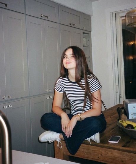 mother onlyfans beautiful naked image