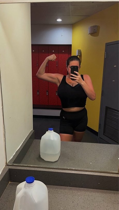 Hannah F model beautiful photo