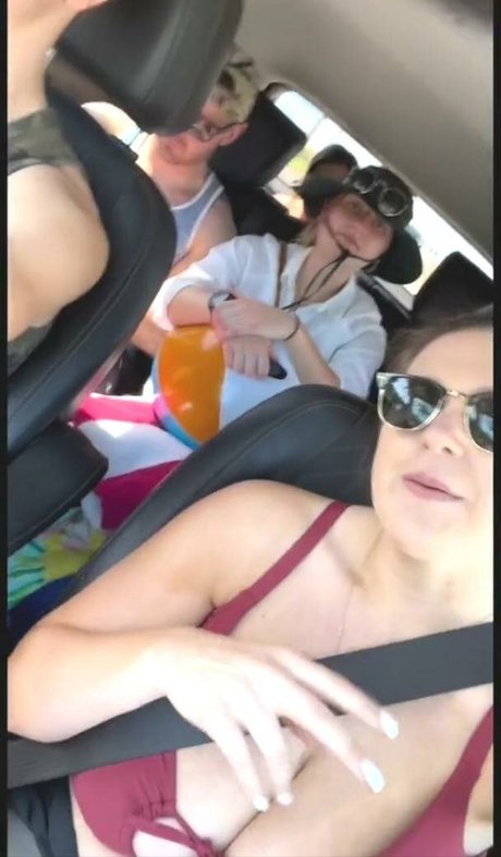 Hannah F erotic pornstar photos