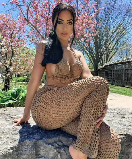 Aneeqa Farid pornstar nudes photos