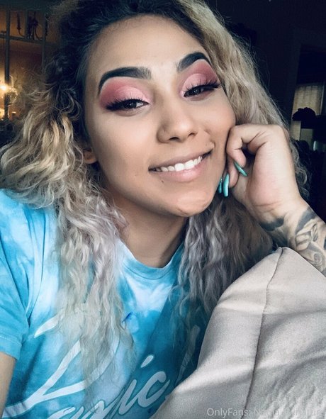 nadia bynature hot actress pic