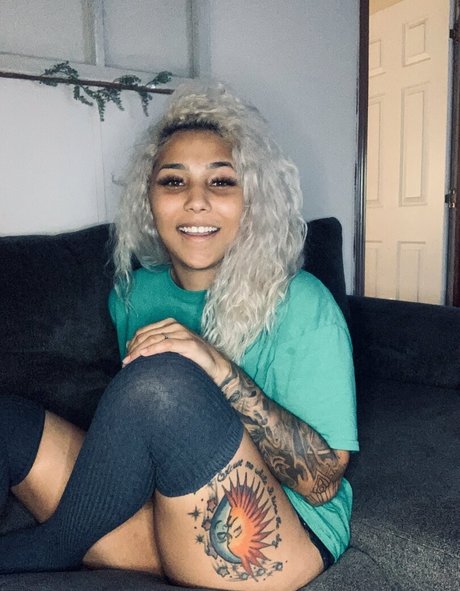 nadia bynature nice actress pic