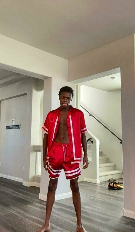 trapsweetyy nude star pic