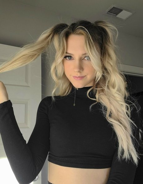 Kimmee adult actress pictures