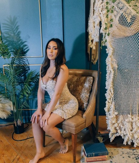 TrainWithTay hot pornstar img