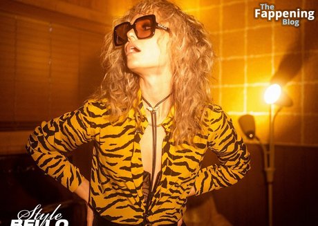 lesbian ass onlyfans perfect archive