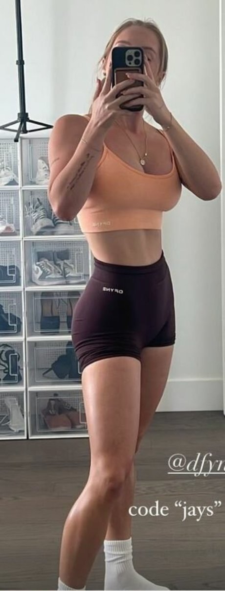 Jay Schilter adult model images