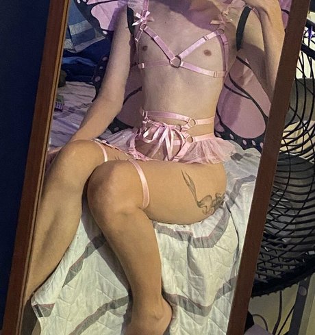 Angel Boy free pornstar photo