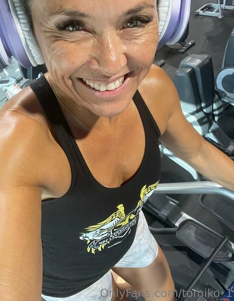 tomiko 1 perfect star pics