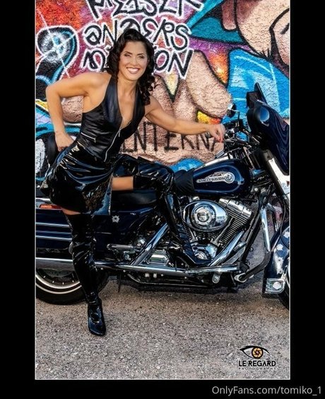 gay young onlyfans erotic image